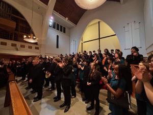Carl Crossin and Gondwana Chorale Tour Canada and the USA