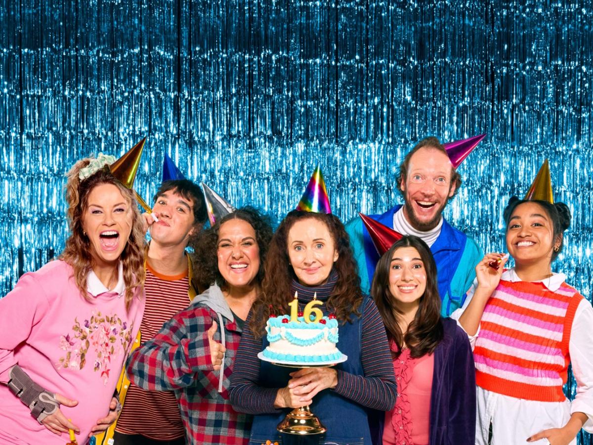 Music Theatre Graduates Darcy Wain and Alana Iannace in Kimberly Akimbo