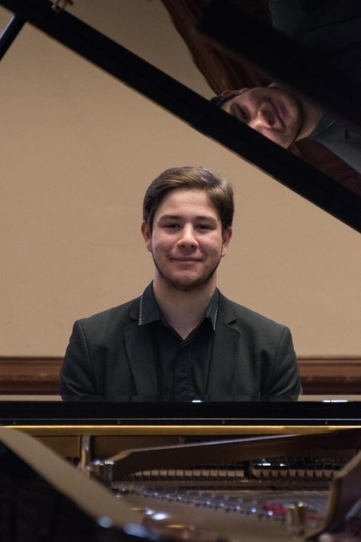 Simon Pazos-Quintana