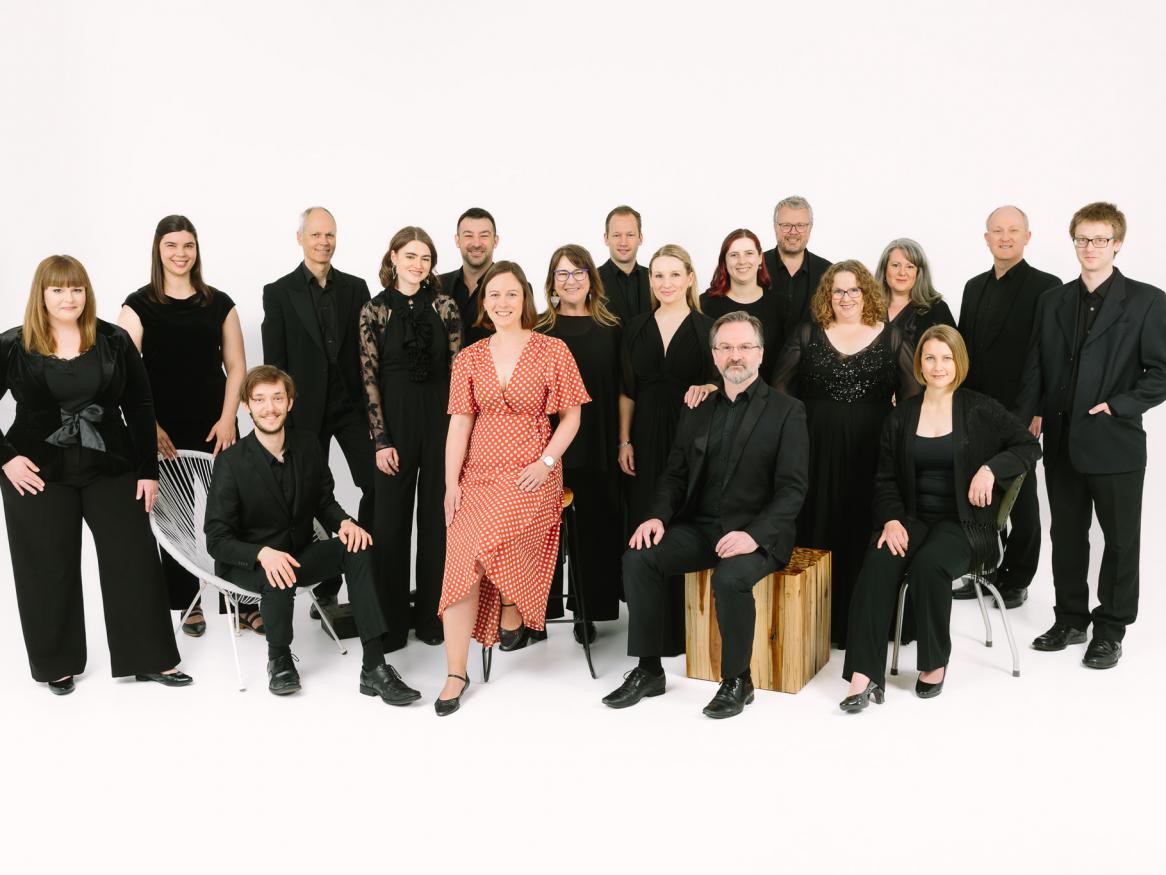 Adelaide Chamber Singers and Anne Cawrse