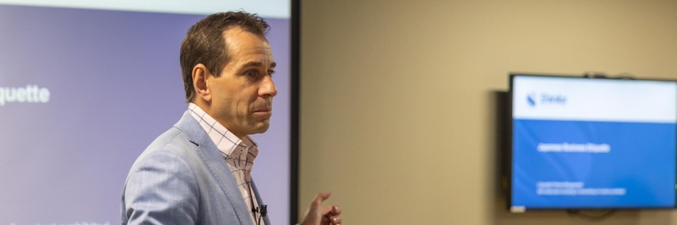 Dr Paul Smith, Director of Shinka Management, delivers a guest lecture