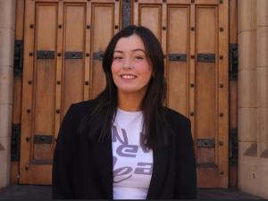 Bella Courtney in front of Bonython Hall.